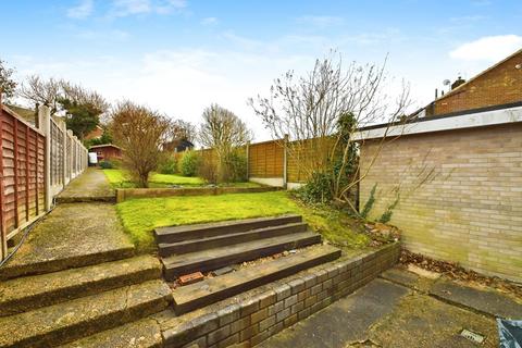 3 bedroom terraced house for sale, Farhalls Crescent, Horsham RH12