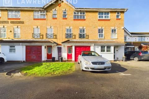 3 bedroom terraced house for sale, Patching Way, Hayes, Middlesex, UB4