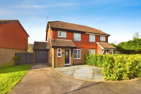 3 bedroom semi-detached house for sale, Warren Drive, Horsham RH13