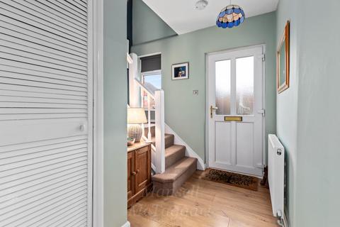 28 Broad Field, West Hoathly, East Grinstead, RH19 4QR