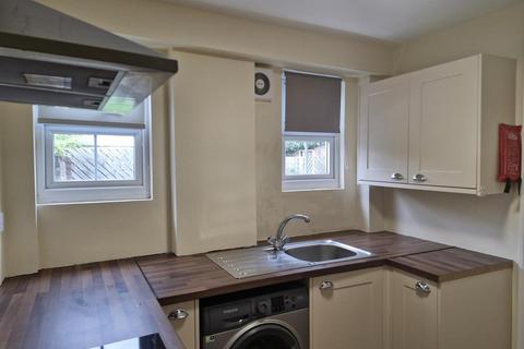 Studio to rent, Lavender Crescent, St Albans