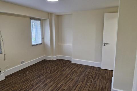 Studio to rent, Lavender Crescent, St Albans