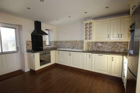 3 bedroom house to rent, Ledsham Village, Ellesmere Port, CH66