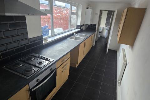 4 bedroom end of terrace house for sale, Bambro Street, Hendon, Sunderland, Tyne and Wear, SR2 8LE