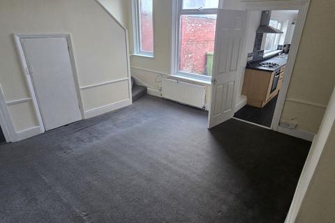 4 bedroom end of terrace house for sale, Bambro Street, Hendon, Sunderland, Tyne and Wear, SR2 8LE