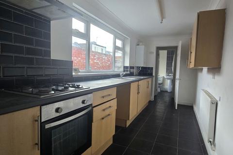 4 bedroom end of terrace house for sale, Bambro Street, Hendon, Sunderland, Tyne and Wear, SR2 8LE