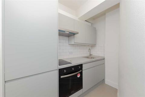 1 bedroom flat to rent, Queensway, London W2