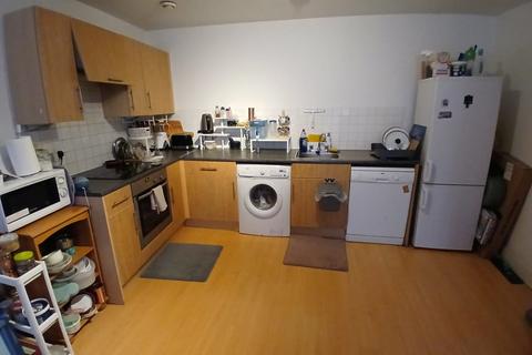 1 bedroom apartment to rent, Grovehill Road, Redhill