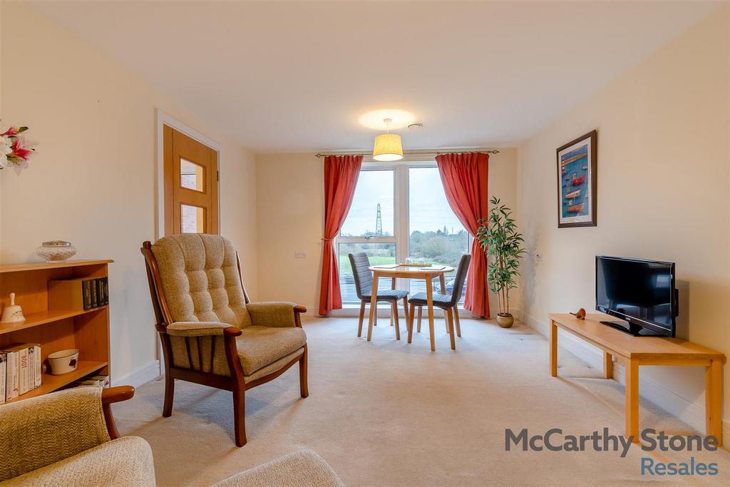 8634889-interior15.jpg