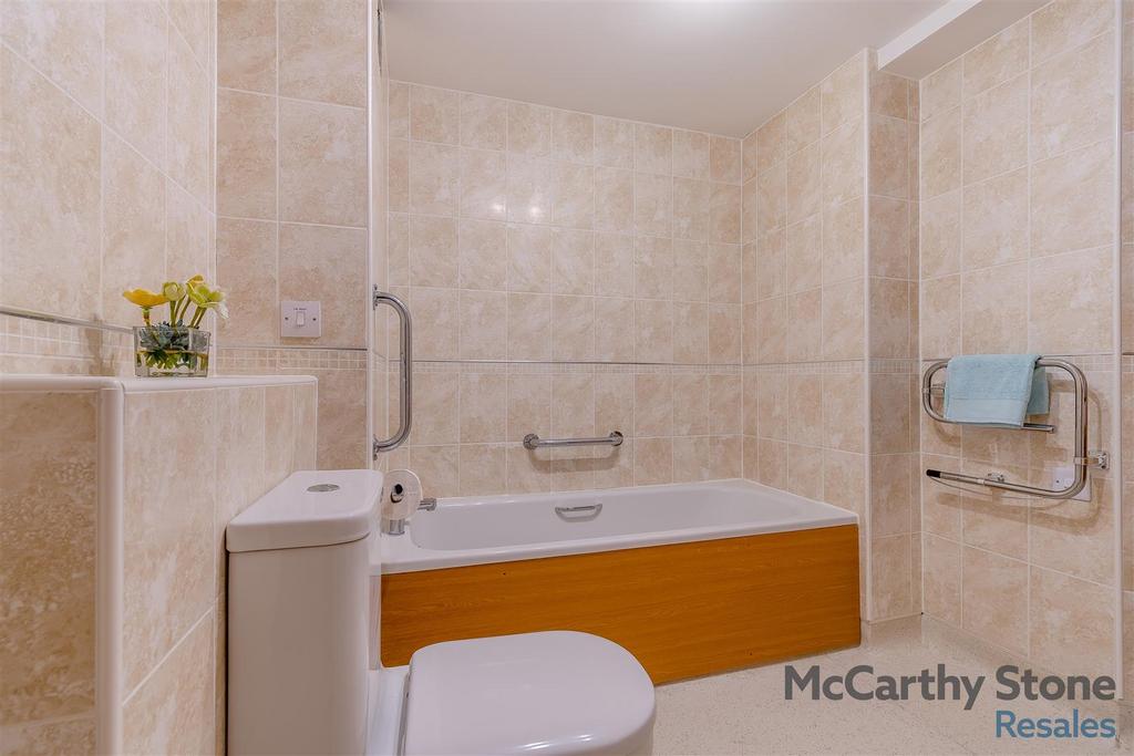 8634889-interior02.jpg