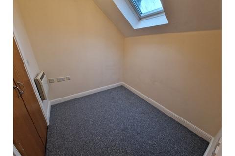 1 bedroom flat to rent, Standish Court, Taunton TA1