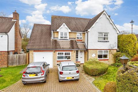 4 bedroom detached house for sale, Larkspur Way, Southwater, Horsham, West Sussex