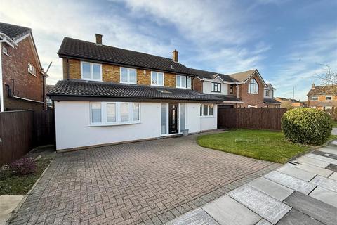 5 Foxbury Close, Luton, LU2 7BQ