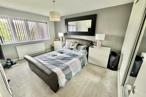 5 Foxbury Close, Luton, LU2 7BQ