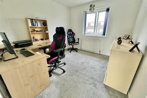 5 Foxbury Close, Luton, LU2 7BQ