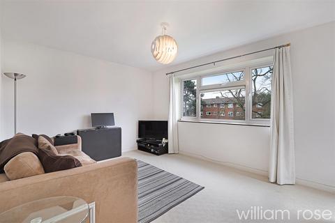 2 bedroom apartment for sale, Fairfield Road, Woodford Green IG8