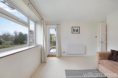 2 bedroom apartment for sale, Fairfield Road, Woodford Green IG8