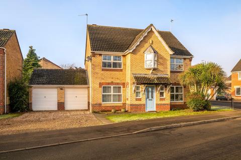 4 bedroom detached house for sale, Fox Covert, South Hykeham, LN6