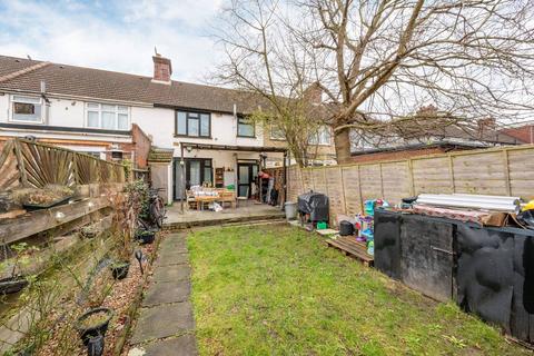 3 bedroom terraced house for sale, Burnham Gardens, Hounslow, TW4