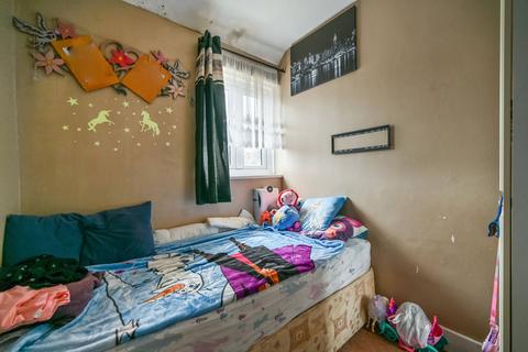 7 Burnham Gardens, Hounslow, TW4 6LS