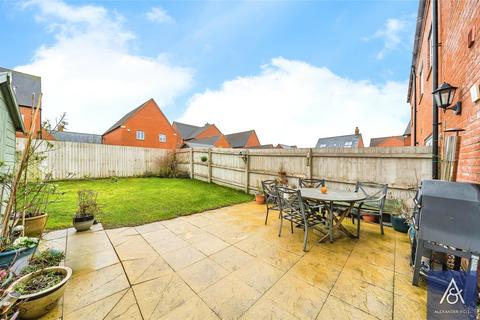 5 Ariel Lane, Brackley, NN13 6FR