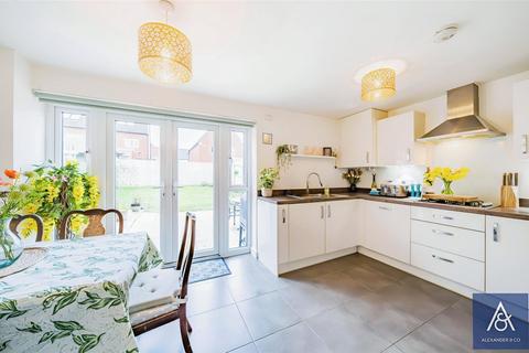 5 Ariel Lane, Brackley, NN13 6FR