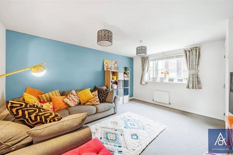 5 Ariel Lane, Brackley, NN13 6FR