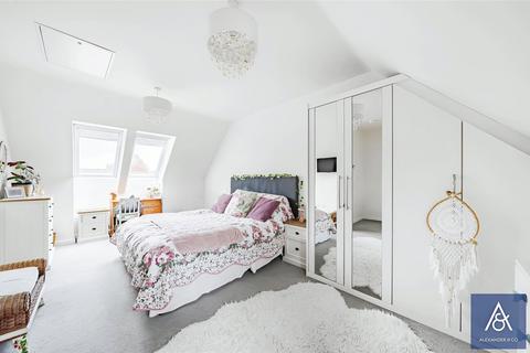 5 Ariel Lane, Brackley, NN13 6FR