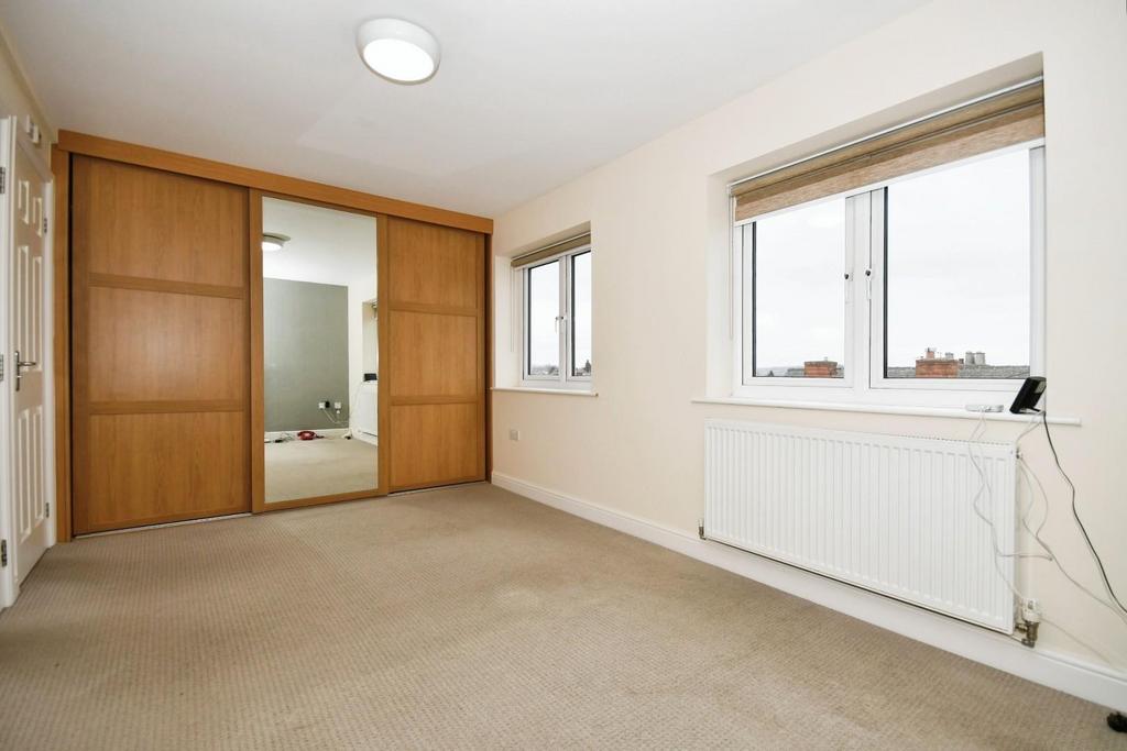BEDROOM 1 03.jpg