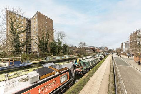 Flat 40, Debenham Court Pownall Road, London, E8 4PZ