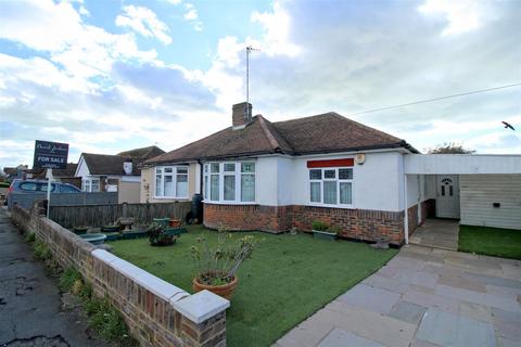 3 bedroom semi-detached bungalow for sale, Chyngton Gardens, Seaford