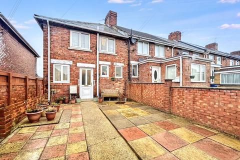 3 bedroom end of terrace house for sale, Wordsworth Road, Peterlee, Durham, SR8 3DP