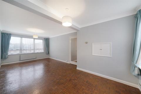 2 bedroom flat to rent, Harrowdene Road, Wembley