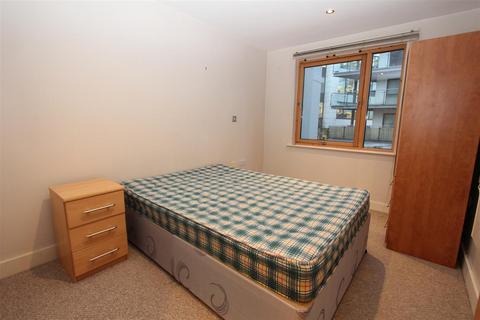 1 bedroom flat to rent, McClure House, Leeds Dock