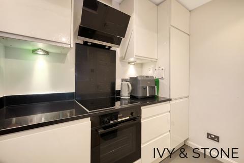 2 bedroom apartment for sale, Boleyn House, 6 Southey Mews, London, Greater London, E16