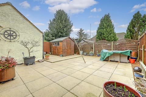 3 bedroom semi-detached house for sale, St. Dunstans Road, Hunsdon