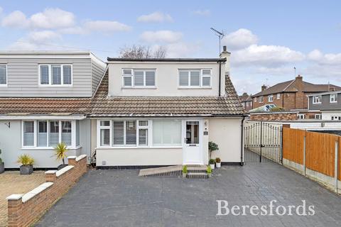 3 bedroom semi-detached house for sale, Victors Crescent, Hutton, CM13