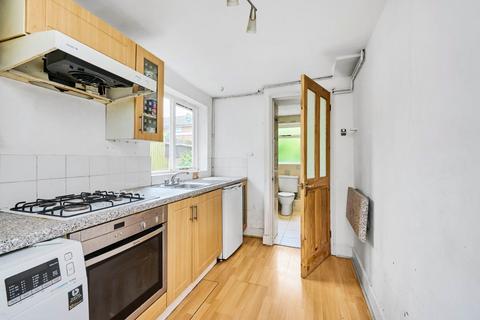 3 bedroom terraced house to rent, Ronver Road, Lee, SE12