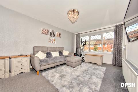 2 bedroom bungalow for sale, Stonebridge Grove, Farnley, Leeds