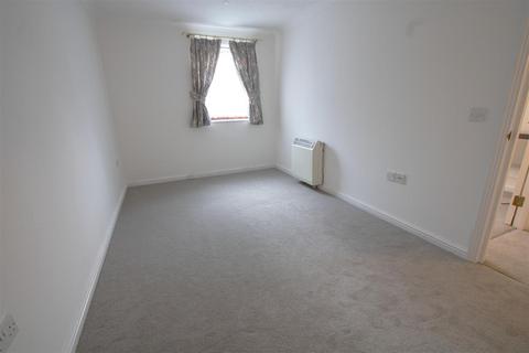 undefined, Queens park ave, Billericay CM12