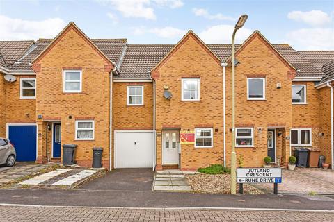 3 bedroom terraced house for sale, Jutland Crescent, Andover