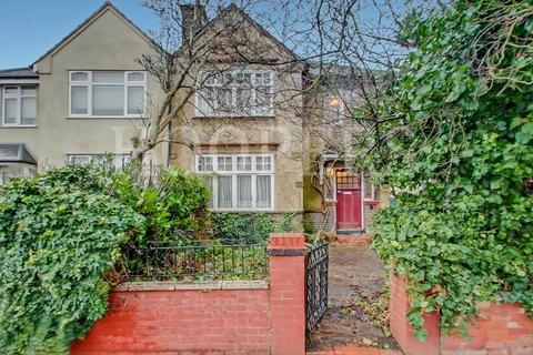 4 bedroom semi-detached house for sale, Gladstone Park Gardens, London, NW2