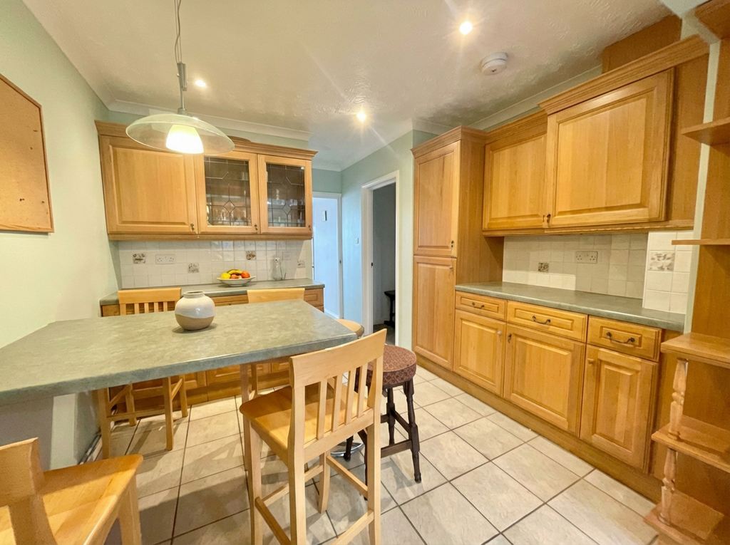 Kitchen (1)