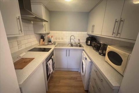 Studio for sale, Deerhurst Close , Feltham , Middlesex, TW13