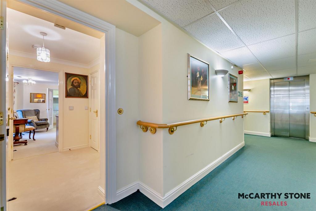 8627110-interior20-800.jpg