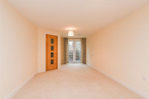 1 bedroom retirement property for sale, 54 Thorneycroft, Wood Road, Tettenhall, Wolverhampton, WV6 8PR