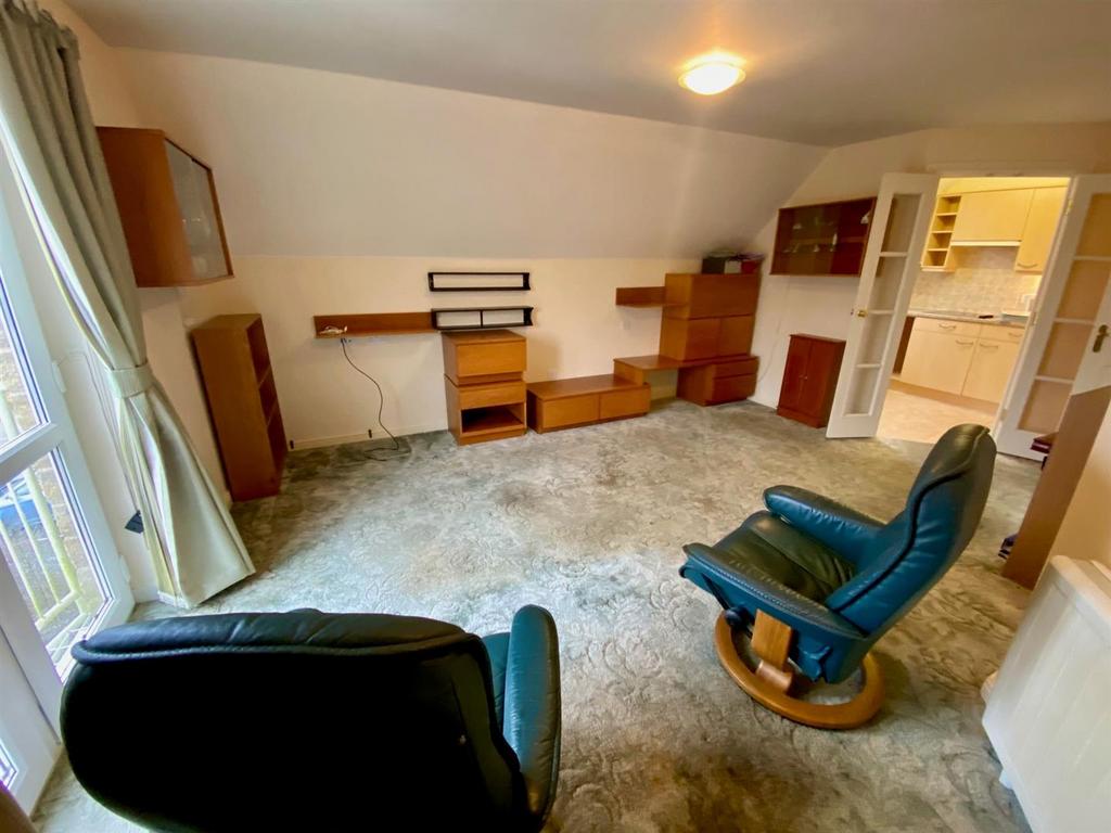 Lounge other.jpg
