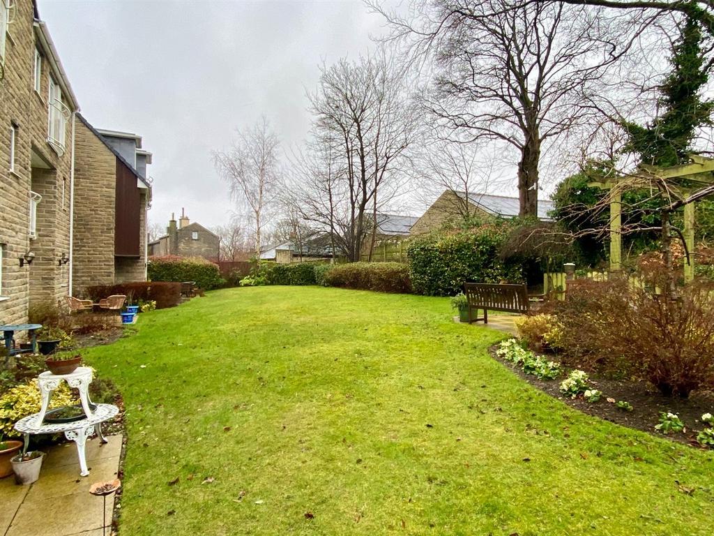 Communal garden 1.jpg
