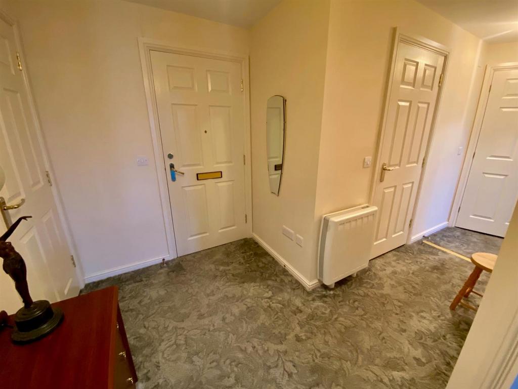 Hallway.jpg