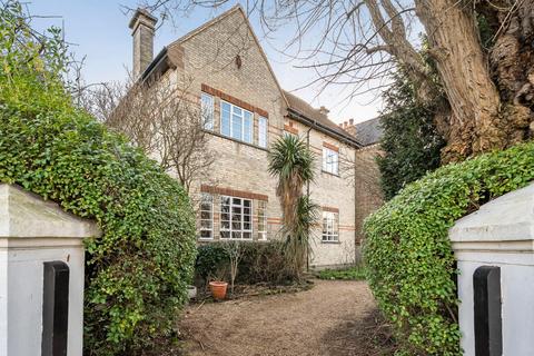 3 bedroom flat for sale, Hayne Road, Beckenham, Kent, BR3